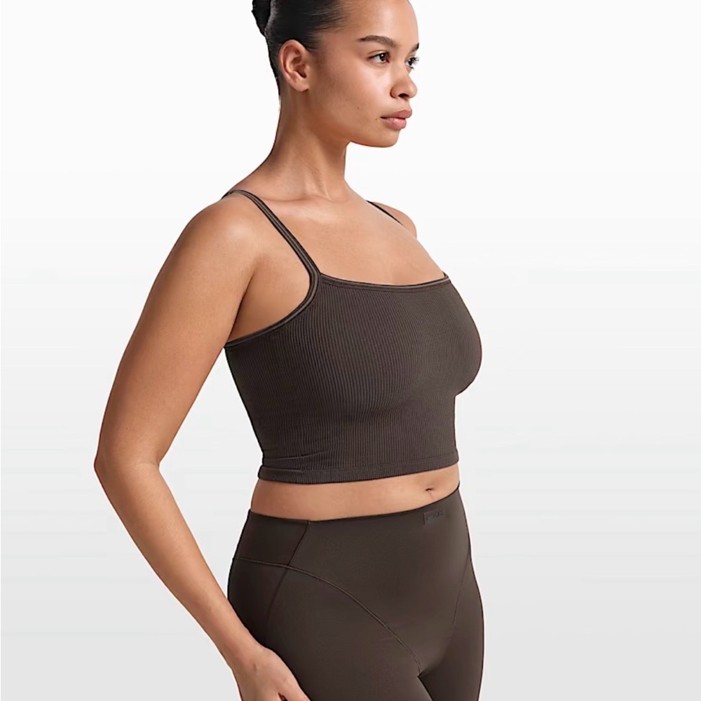 Nike SKIMS Ribbed Seamless Cami Tank - Phoenix Truffle - Medium - Picture 5 of 8